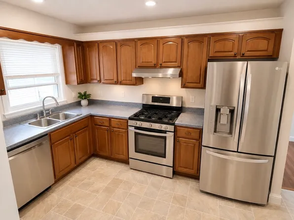 36 Lexington Ave Floor 1, Staten Island, NY 10302