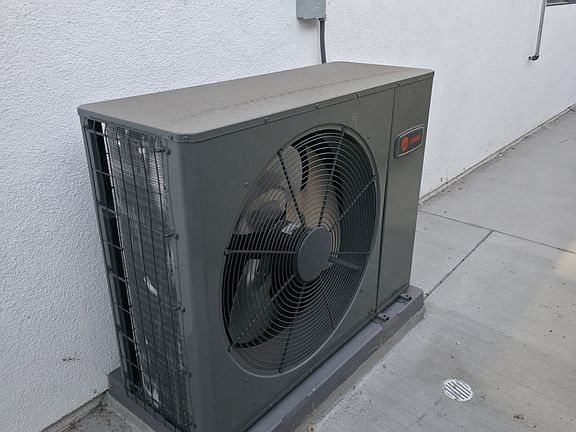 3rd image of 2971 N Verdugo Rd Unit A