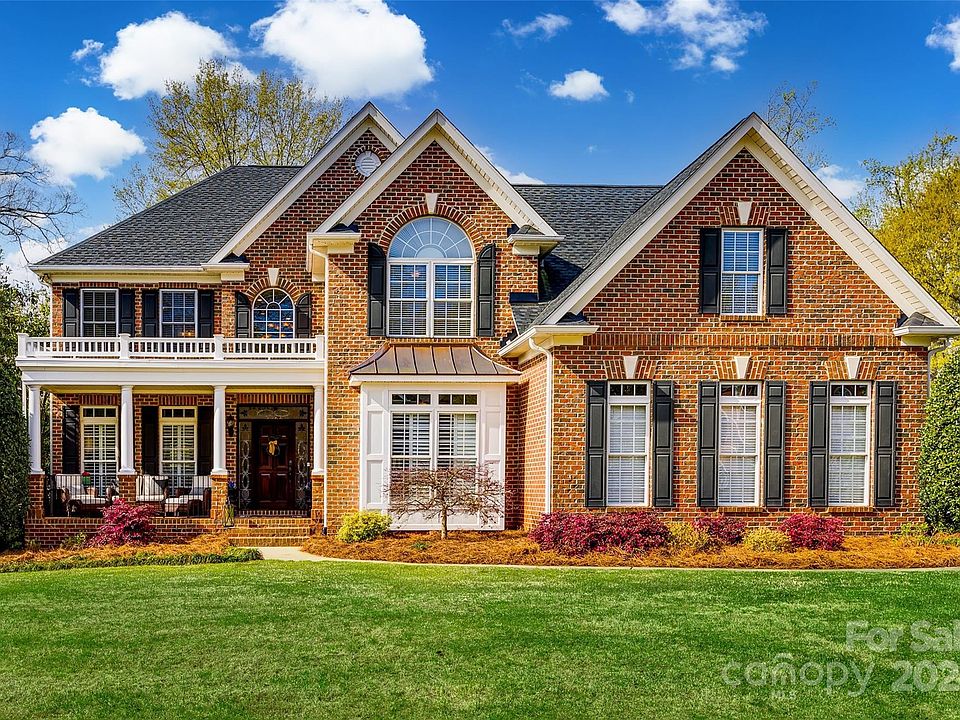 1st image of 551 Benton Ln