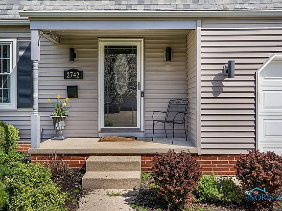 4th image of 2742 Tarrytowne Dr
