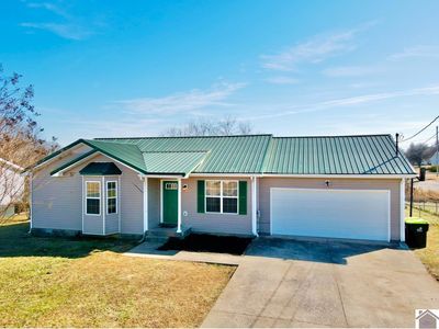 242 Golden Pond Ave, Oak Grove, KY, 42262