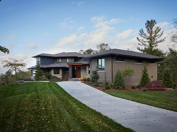 3rd image of 3081 Overridge Dr