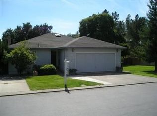 951 Foxboro Dr, Napa, CA