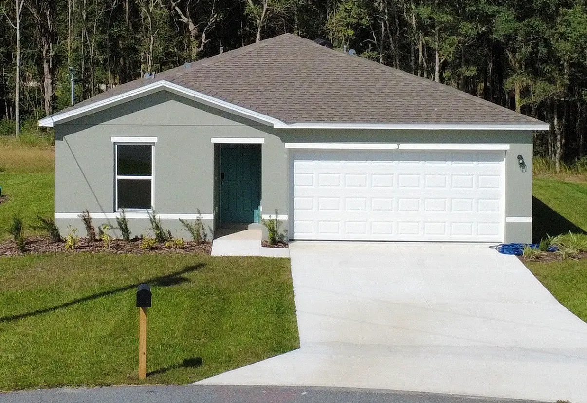 3 bed, 1263 sqft, $1,725 — Photo 1