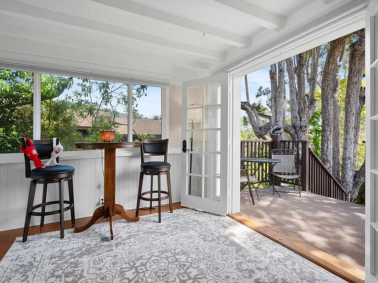 402 E Valerio St — Photo 19