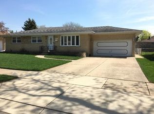 973 N Lois Ave, Addison, IL 60101