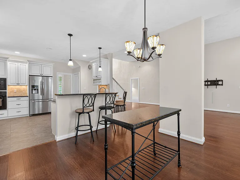 1023 Caton Dr — Photo 23