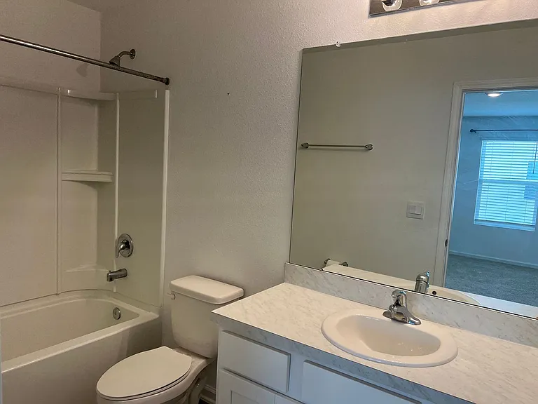 4021 Haymon Ave — Photo 8