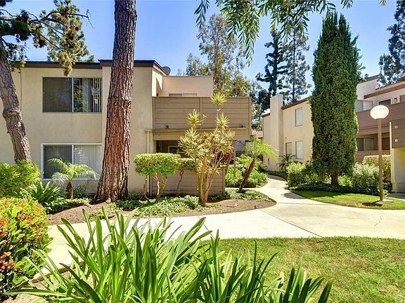 2nd image of 1340 Cabrillo Park Dr APT G