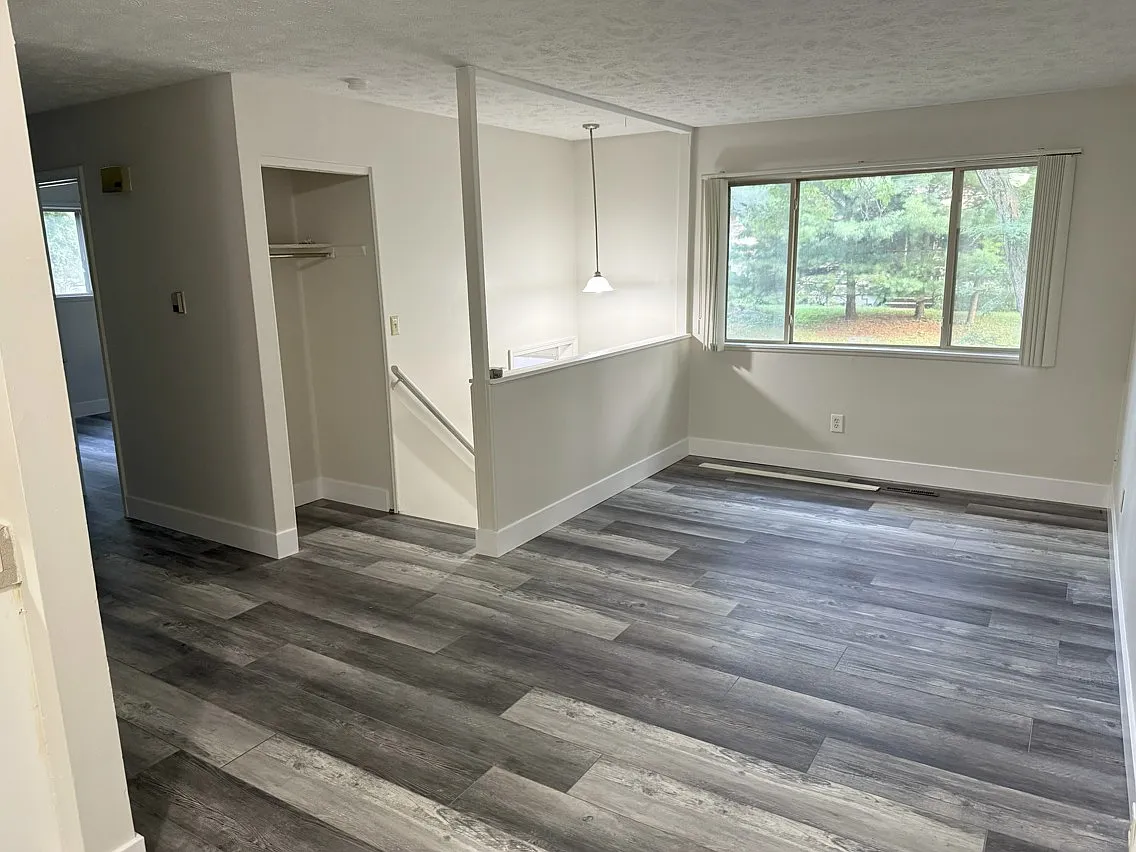 1244 Lilac Ave — Photo 4