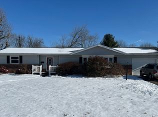 1205 S Bevabeck Dr, Marion, IL 62959