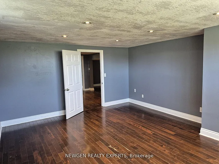 512 Bloor St E #BASEMENT — Photo 6