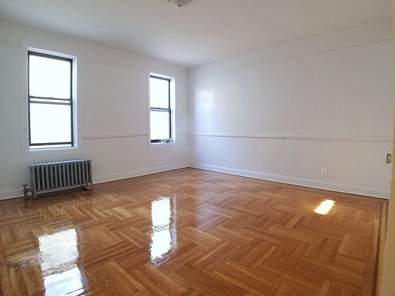 3rd image of 110 New York Ave APT 4G