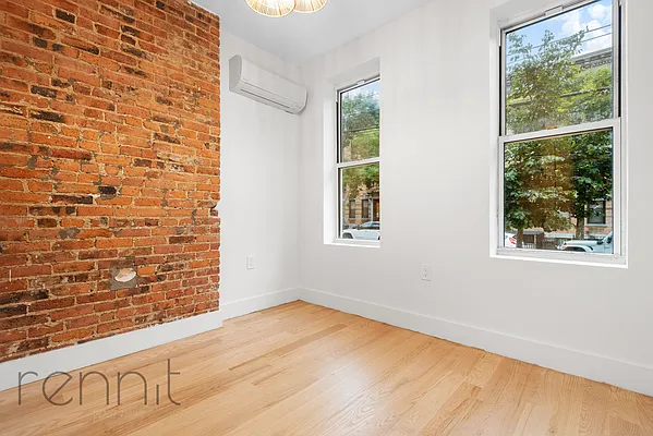 Rented by Rennit Inc. | media 6