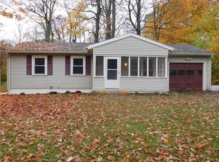31 Ambassador Dr, Victor, NY 14564
