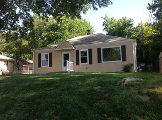 901 McLaughlin Cir, Bellevue, NE 68005