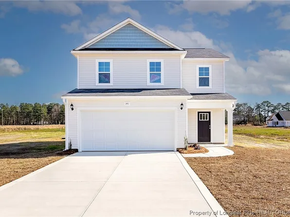 141 Calhoun St, Raeford, NC 28376