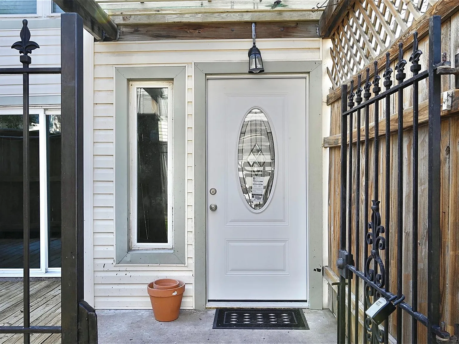 2 bed, 2.5 bath, 1381 sqft, $1,500 — Photo 4