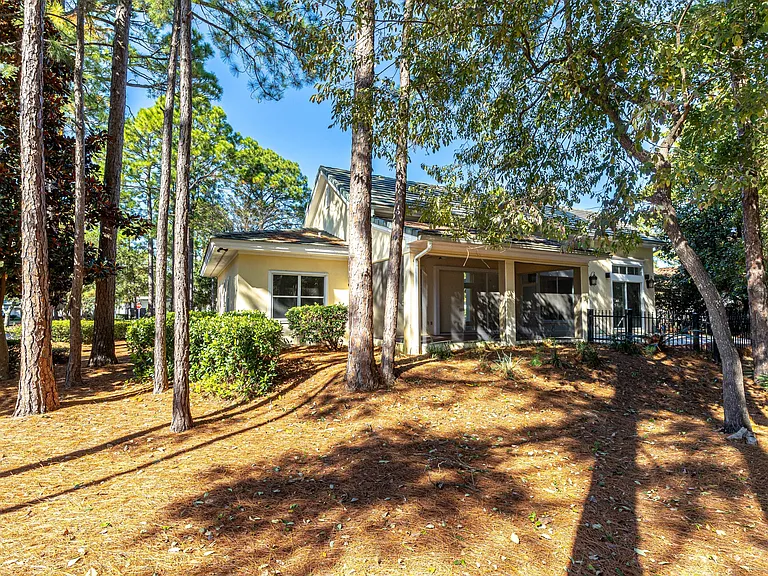 2928 Pine Valley Dr — Photo 43