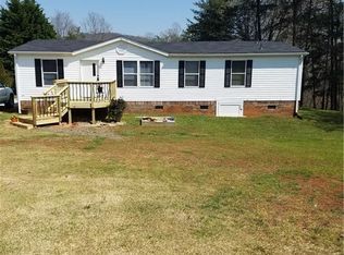 2006 High Bridge Rd, Pinnacle, NC 27043