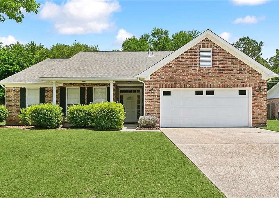 1st image of 3126 Meadow Lake Dr E