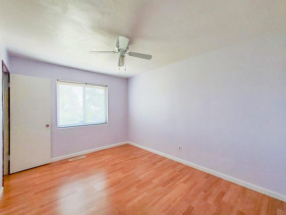 5th image of 9875 Stearns Ave