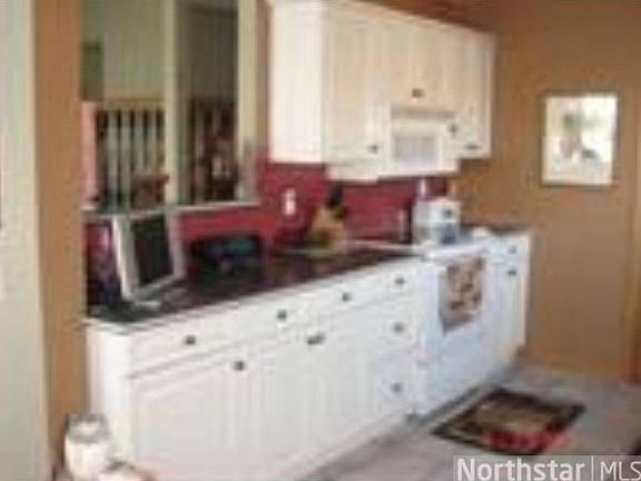 3rd image of 103 Harriet St E #A
