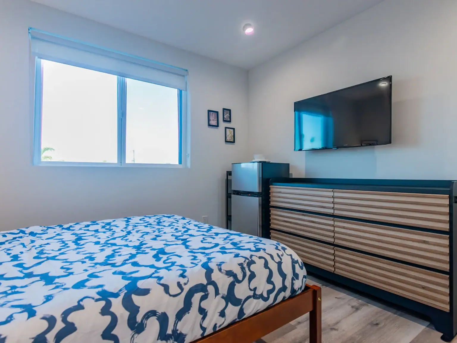 12 bed, $1,250 — Photo 3