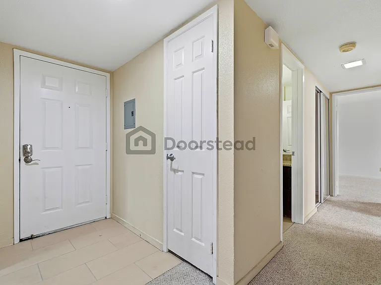 1318 B St #102 — Photo 21
