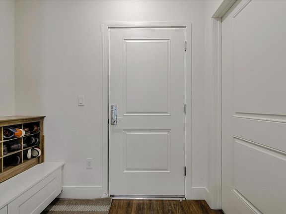5th image of 5951 Sunstone Dr Unit 319