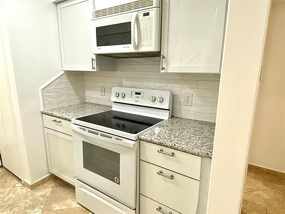 5th image of 3303 W Greenridge Dr APT 47