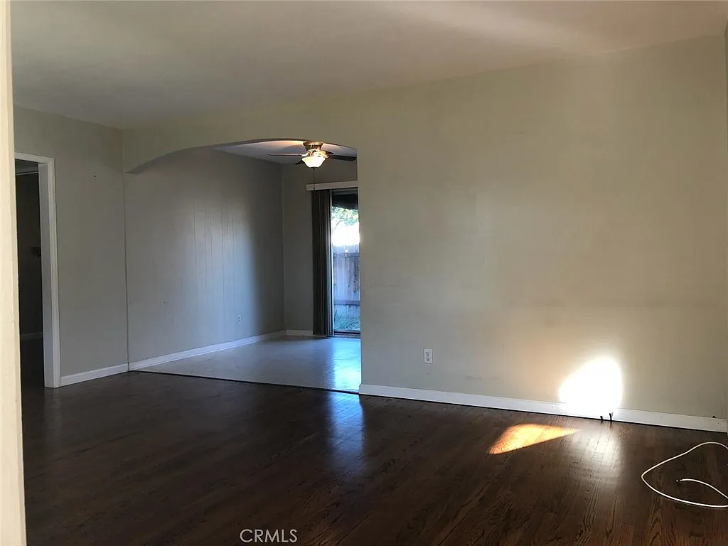 2 bed, 934 sqft, $2,750 — Photo 2