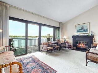 555 Lake St #12, Saugatuck, MI 49453