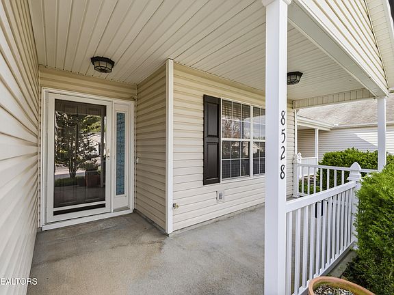 2nd image of 8528 Wisteria Way