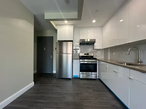163-07 72nd Ave #3C, Fresh Meadows, NY 11365