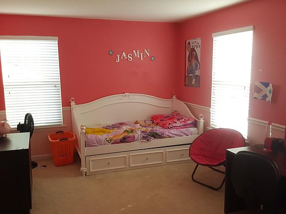 5th image of 12 Black Forest Ln