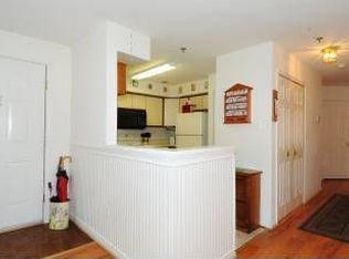 5650 Ringwood Dr UNIT 808, Baltimore, MD 21227