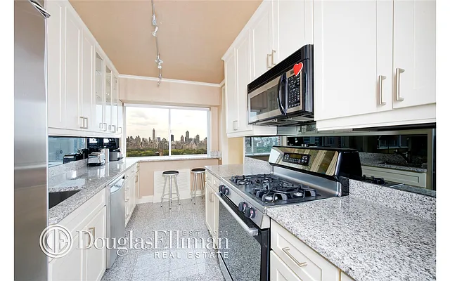 Sold by Douglas Elliman | media 18