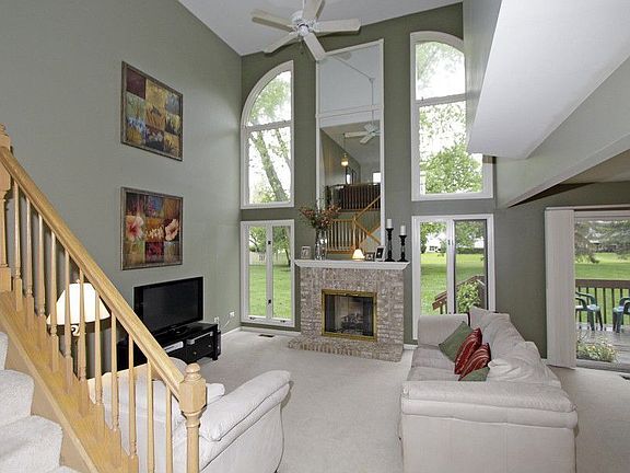 5th image of 664 N Walden Dr