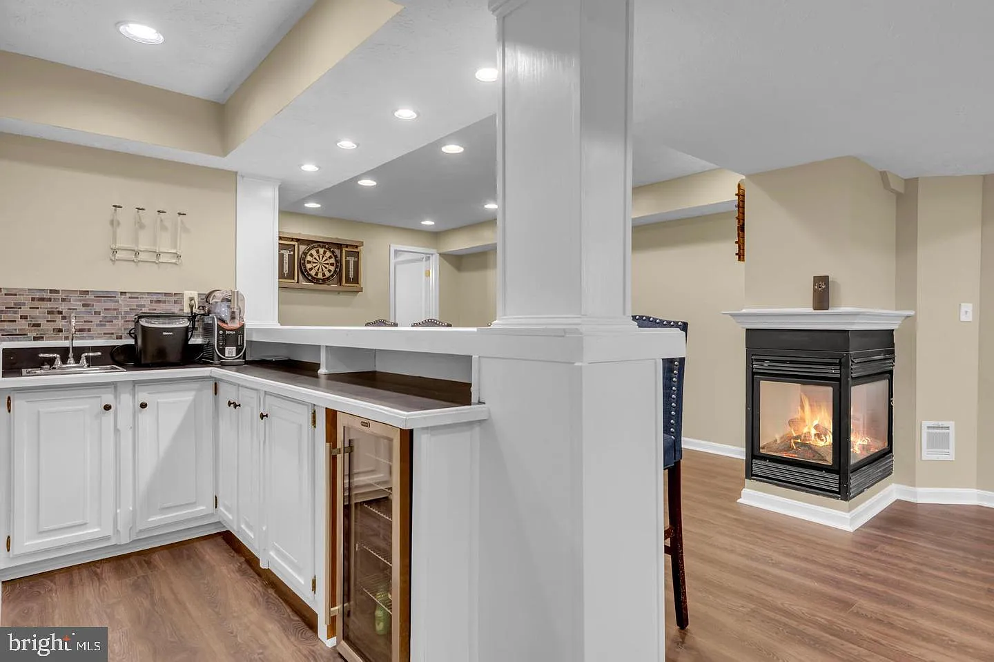4 bed, 3.5 bath, 3161 sqft, $3,350 — Photo 4