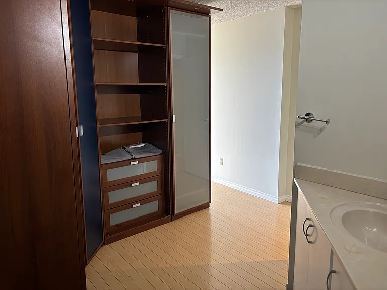 209 Carnarvon St #803 — Photo 22