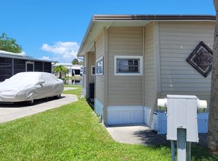 814 Commanche Trl, Fort Myers Beach, FL 33931