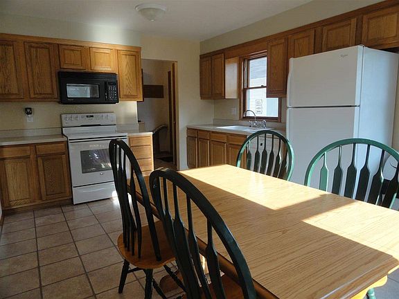 3rd image of 1781 Enid St