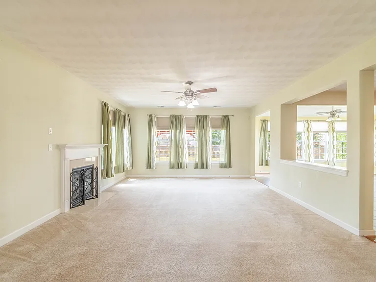 3212 Hearring Way — Photo 10
