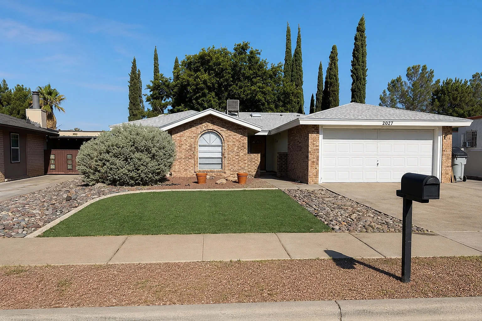 3 bed, 1261 sqft, $1,800 — Photo 1