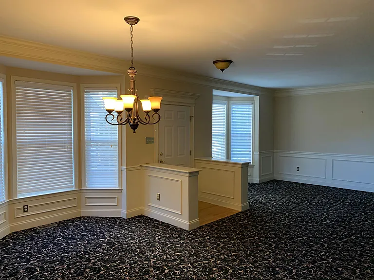 35 Wellington Rd — Photo 6