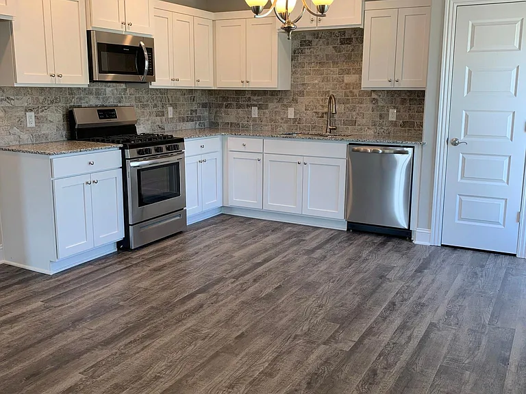 3760 Rockdale St — Photo 3