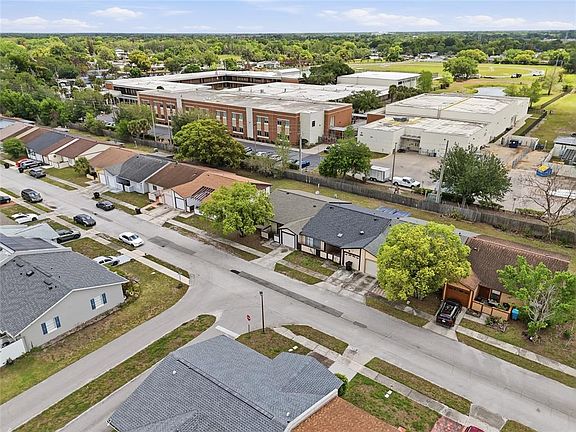 4th image of 1101 ALICANTE AVENUE