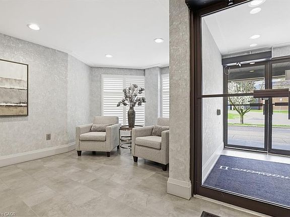 5th image of 10 Ellen St E #808