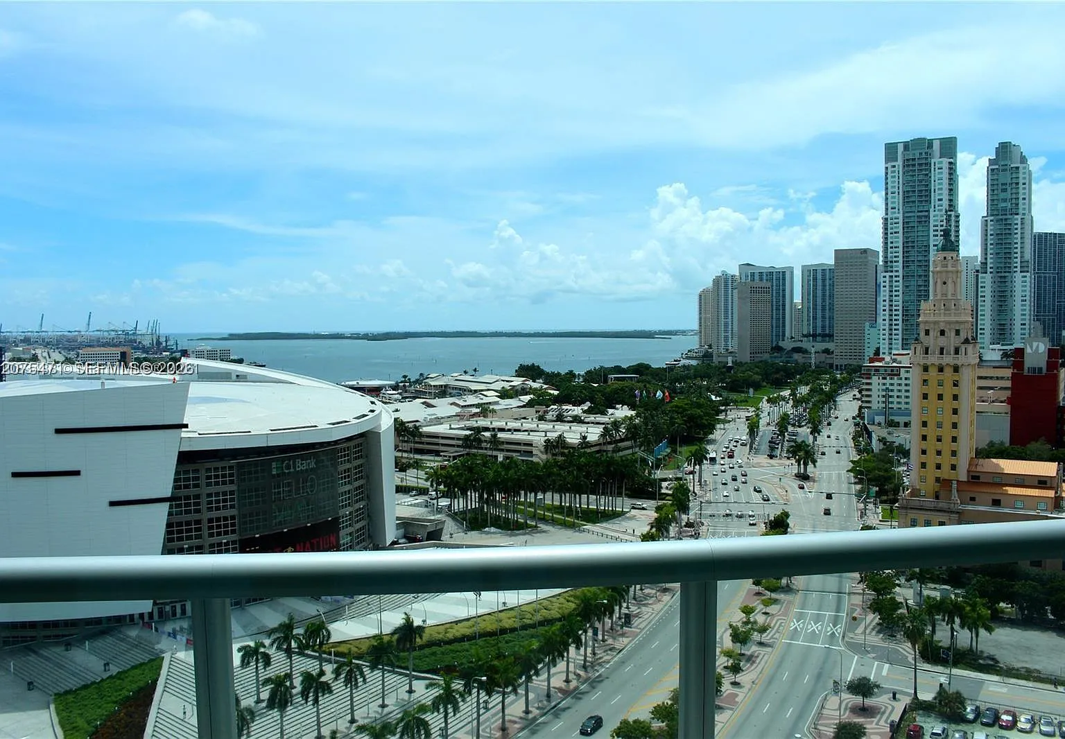 Marinablue Condo — Photo 2